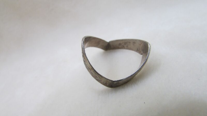 Inel argint abstract lucrat prin tehnica hammered - imagine 3