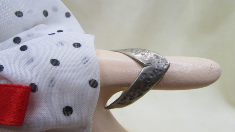 Inel argint abstract lucrat prin tehnica hammered - imagine 5